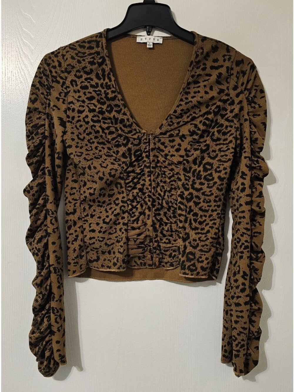 HYFVE Womens Leopard Print Ruched Flared Sleeve V-Neck Crop Top L Y2K Coquette